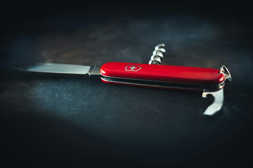 瑞士軍刀製造商Victorinox：正在開發「無刀」瑞士軍刀 - Finance730