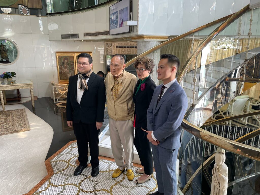 88歲趙世曾論盡股樓：估樓市升跌嘅都係風水佬股票難玩咗- Finance730